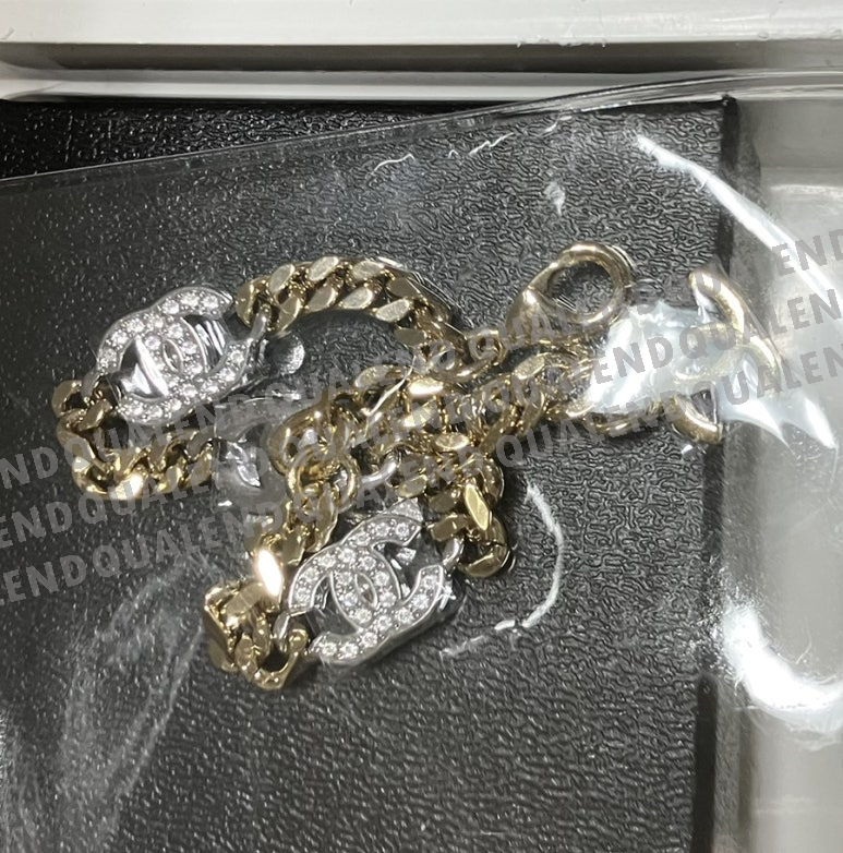 88897ecde6eb6ebe2cdffc7cb1dd713a_1732770024_6862.jpg?v=1