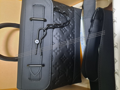 a6df507492a6c3aaaad4381d8da1d4d1_1745677942_9913.jpg?v=1