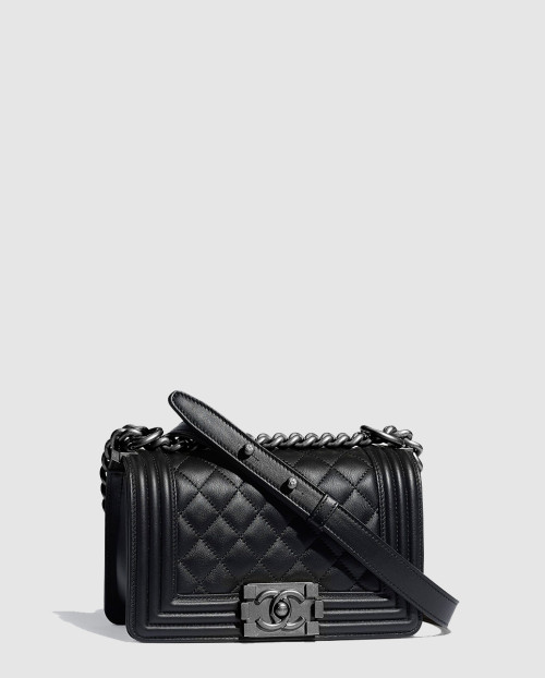 [CHANEL-샤넬]보이백 램스킨 스몰 A67085