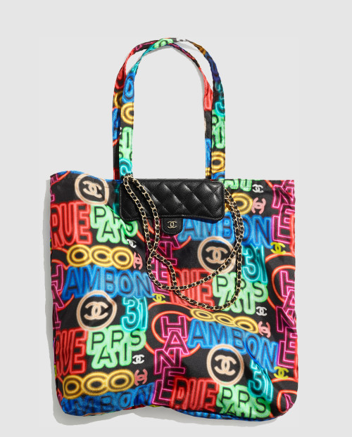 [CHANEL-샤넬]폴더블 체인 토트백 AP2095