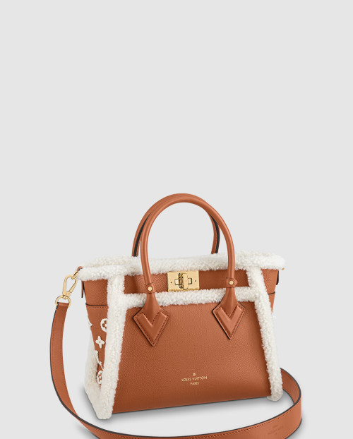 [LOUIS VUITTON-루이비통]온 마이 사이드 PM M58918
