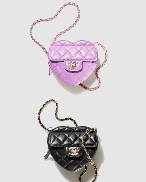 [CHANEL-샤넬]하트 클러치 AP2784