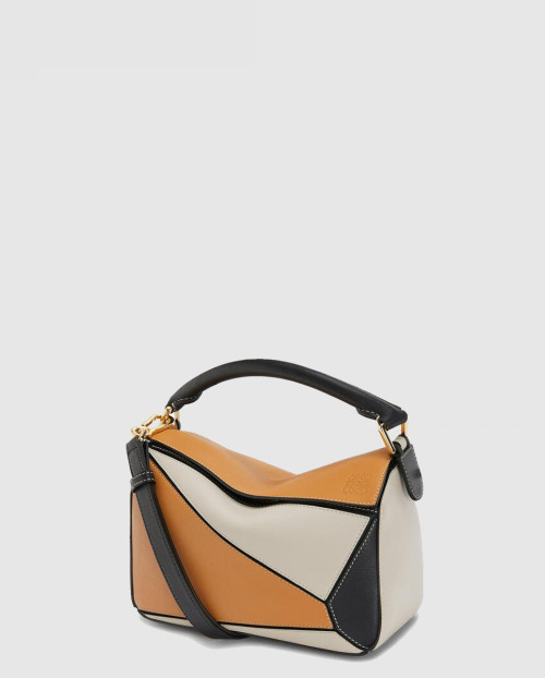 [LOEWE-로에베]퍼즐백 카프스킨 미듐