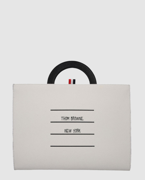 [THOM BROWNE-톰브라운]페이퍼 라벨 토트백 MAG113
