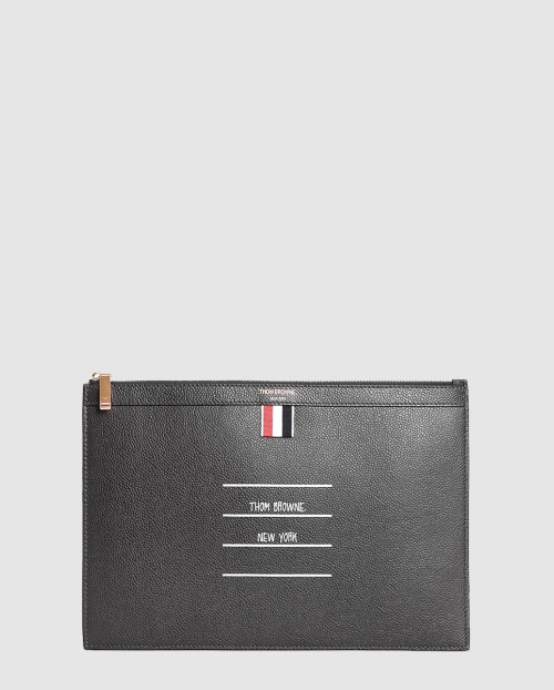 [THOM BROWNE-톰브라운]페이퍼 라벨 클러치 MAC094