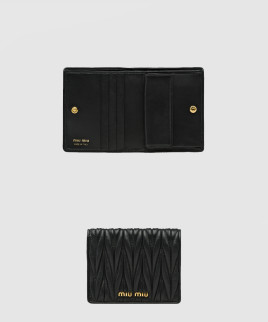 [MIUMIU-미우미우]마테라쎄 나파 반지갑 5MV204