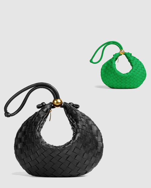 [BOTTEGA-보테가베네타]턴 파우치 미듐 701024