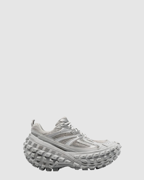 [BALENCIAGA-발렌시아가]디펜더 스니커즈 685613