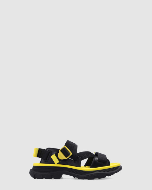 [MCQUEEN-알렉산더맥퀸]트레드 샌들 667815