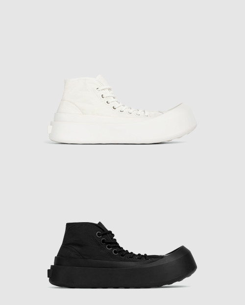 [BOTTEGA-보테가베네타]점보 스니커즈 741358