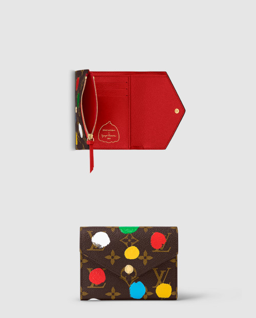 [LOUIS VUITTON-루이비통]LV x YK 빅토린 월렛 M81865