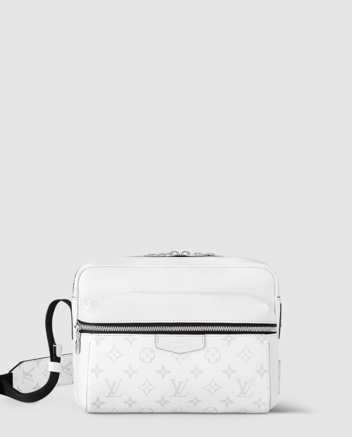 [LOUIS VUITTON-루이비통]아웃도어 메신저백 M30873