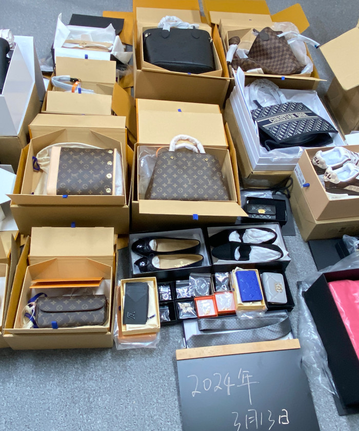 레플리카|이미테이션 -199