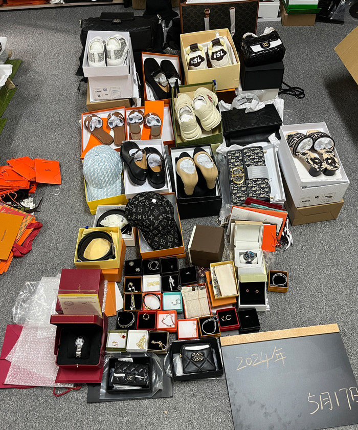 레플리카|이미테이션 -212