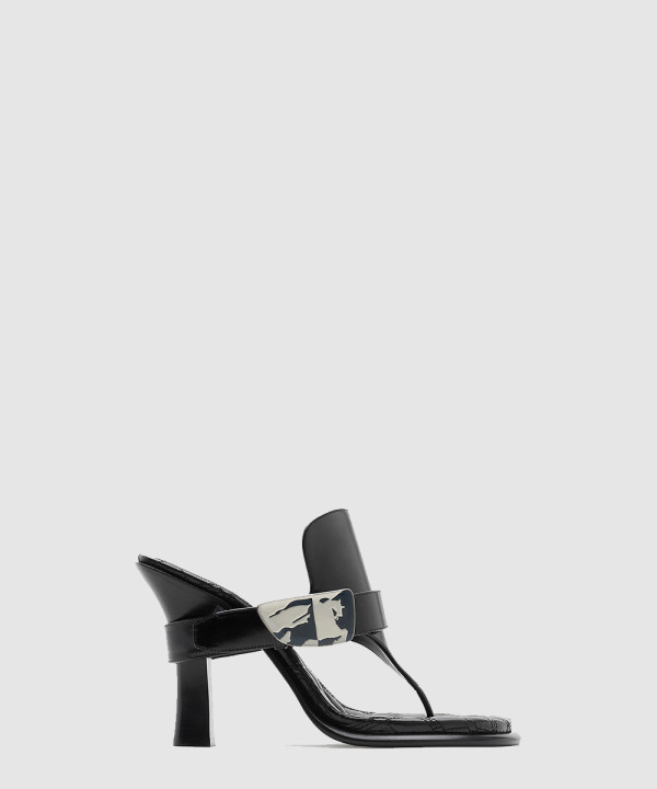 [BURBERRY-버버리]레더 베이 샌들 80855441