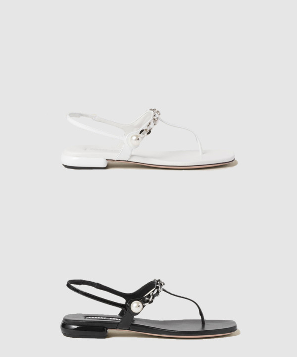 [MIUMIU-미우미우]페이턴트 가죽 통 샌들 5Y142E