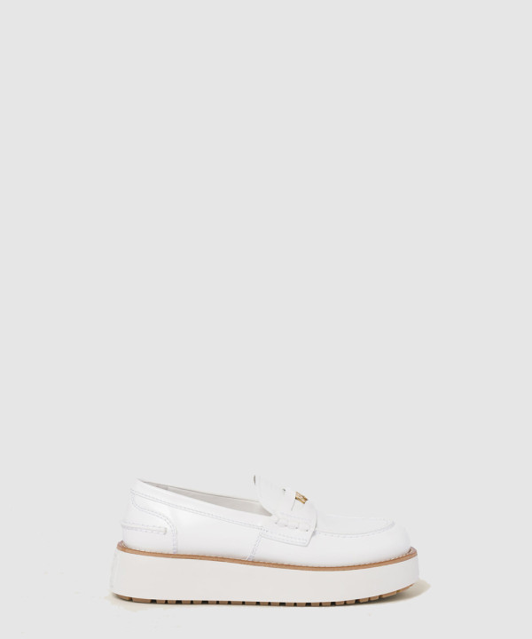 [MIUMIU-미우미우]브러쉬드 가죽 로퍼 5D175E