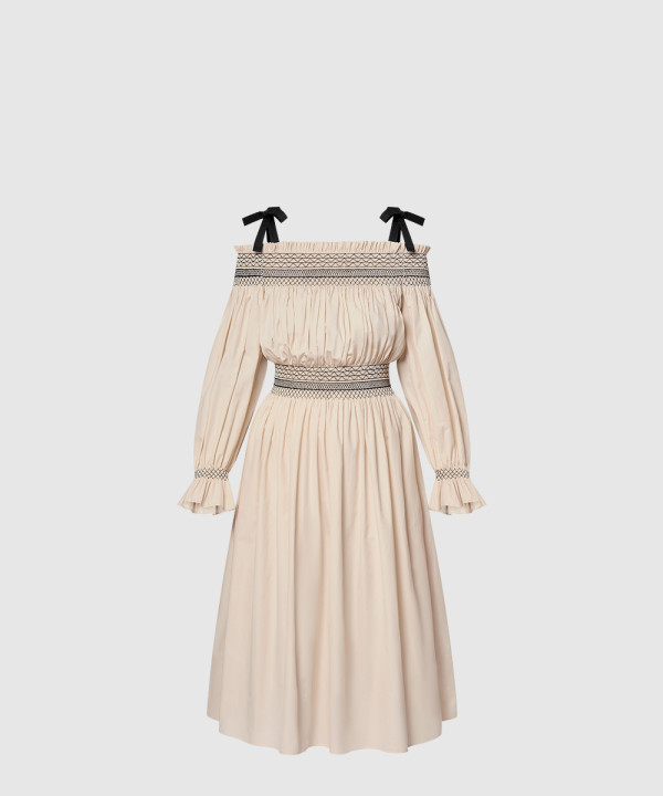 [LOUIS VUITTON-루이비통]엠브로이더드 오프 더 숄더 드레스 1AFSME