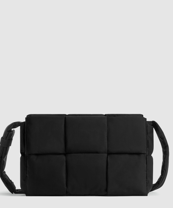 [BOTTEGA-보테가베네타]필로우 카세트 743623