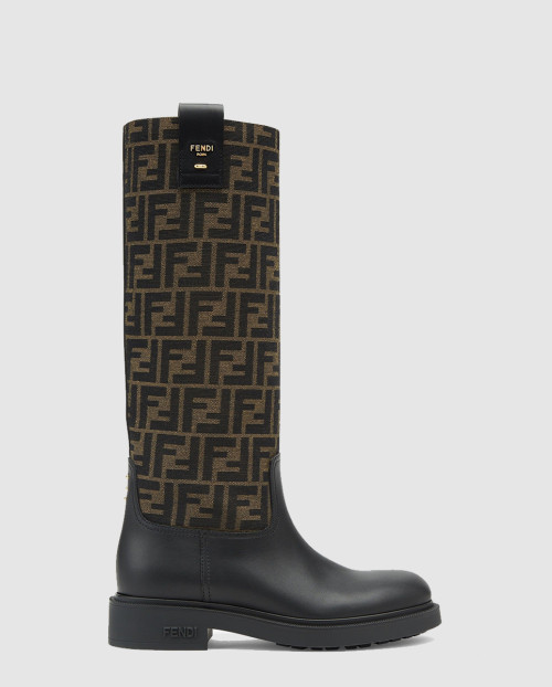 [FENDI-펜디]가죽과 패브릭 부츠 8W8574