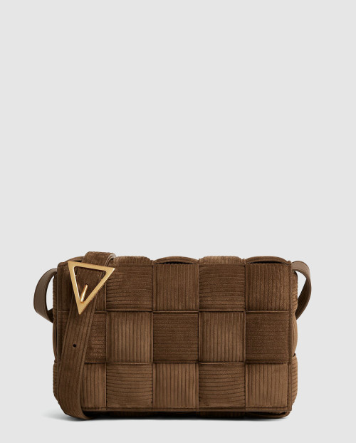 [BOTTEGA-보테가베네타]패디드 카세트 755611