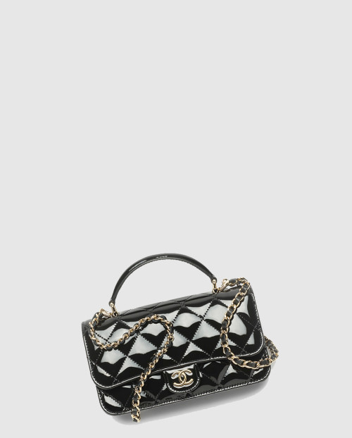 [CHANEL-샤넬]체인이 달린 플랩 휴대폰 홀더 AP3226