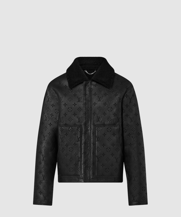 [LOUIS VUITTON-루이비통]시어링 엠보스드 모노그램 재킷 1AAUZZ