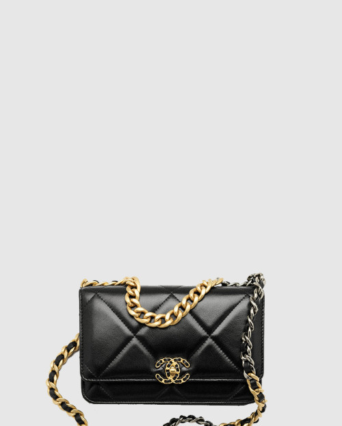 [CHANEL-샤넬]체인 달린 19 지갑 AP3267