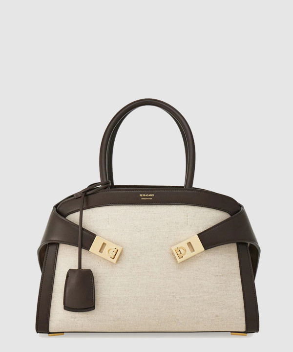 [FERRAGAMO-페레가모]허그 핸드백 (M) 216377