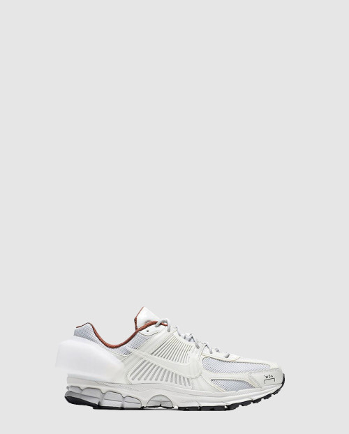 [NIKE-나이키]줌 보메로 5 AT3152