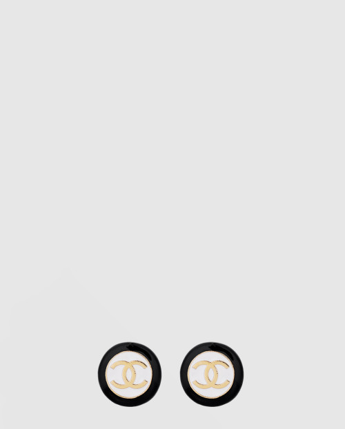 [CHANEL-샤넬]블랙 앤 화이트 버튼 라운드 이어링 ABC997