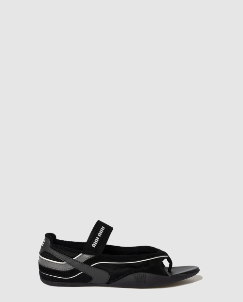 [MIUMIU-미우미우]체육관 테크니컬 패브릭 통 발레리나 5Y426E