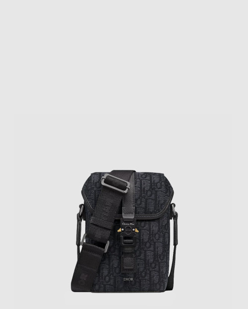 [DIOR-디올]Hit the Road 미니 플랩 버티컬 스트랩백 2HTCA