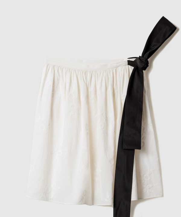 [MIUMIU-미우미우]자수 장식 바티스트 스커트 MG2473