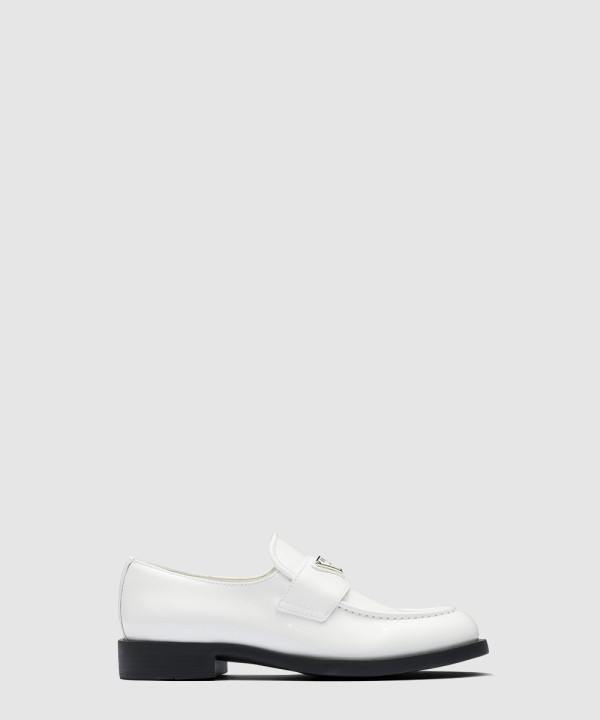 [PRADA-프라다]에나멜 가죽 로퍼 1D329N