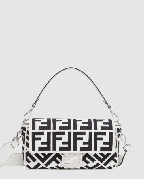 [FENDI-펜디]바게트백 미듐 8BR600