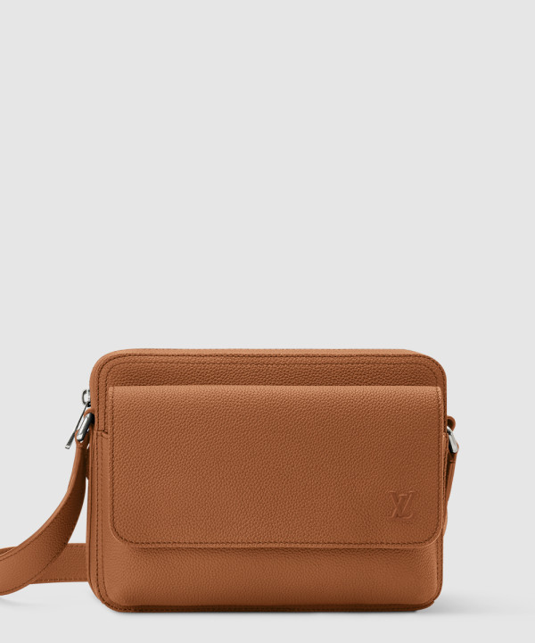 [LOUIS VUITTON-루이비통]보딩 메신저 M25981