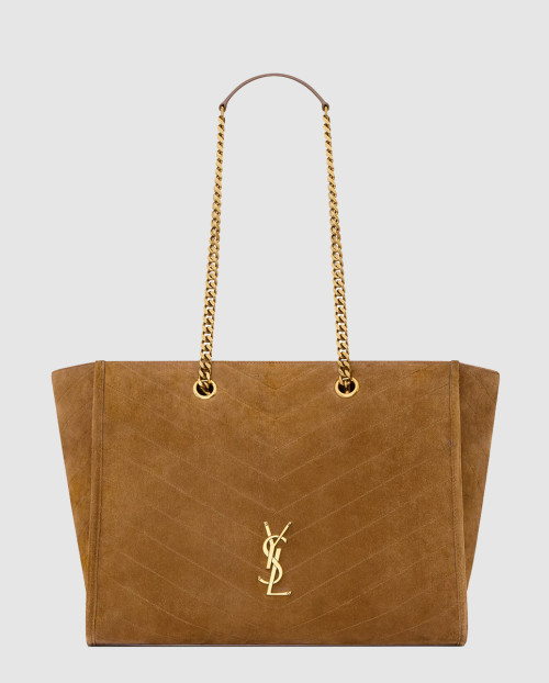 [SAINT LAURENT-생로랑]스웨이드 소재 옷을 입고 쇼핑하는 니키 871151