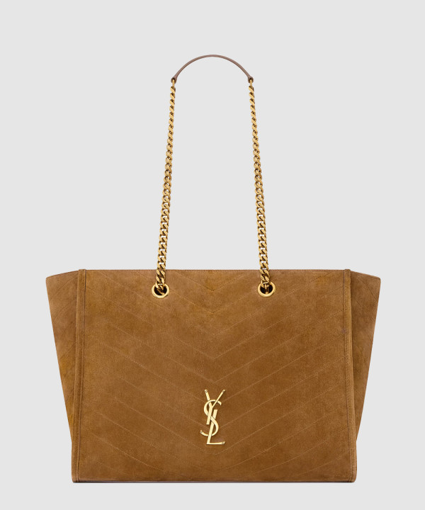 [SAINT LAURENT-생로랑]스웨이드 소재 옷을 입고 쇼핑하는 니키 871151