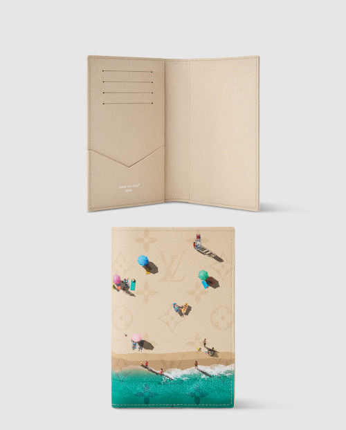 [LOUIS VUITTON-루이비통]패스포트 커버 M2A349